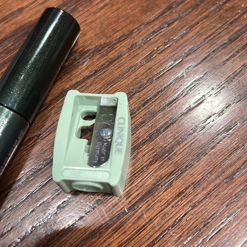 Clinique travel size mascara and sharpener